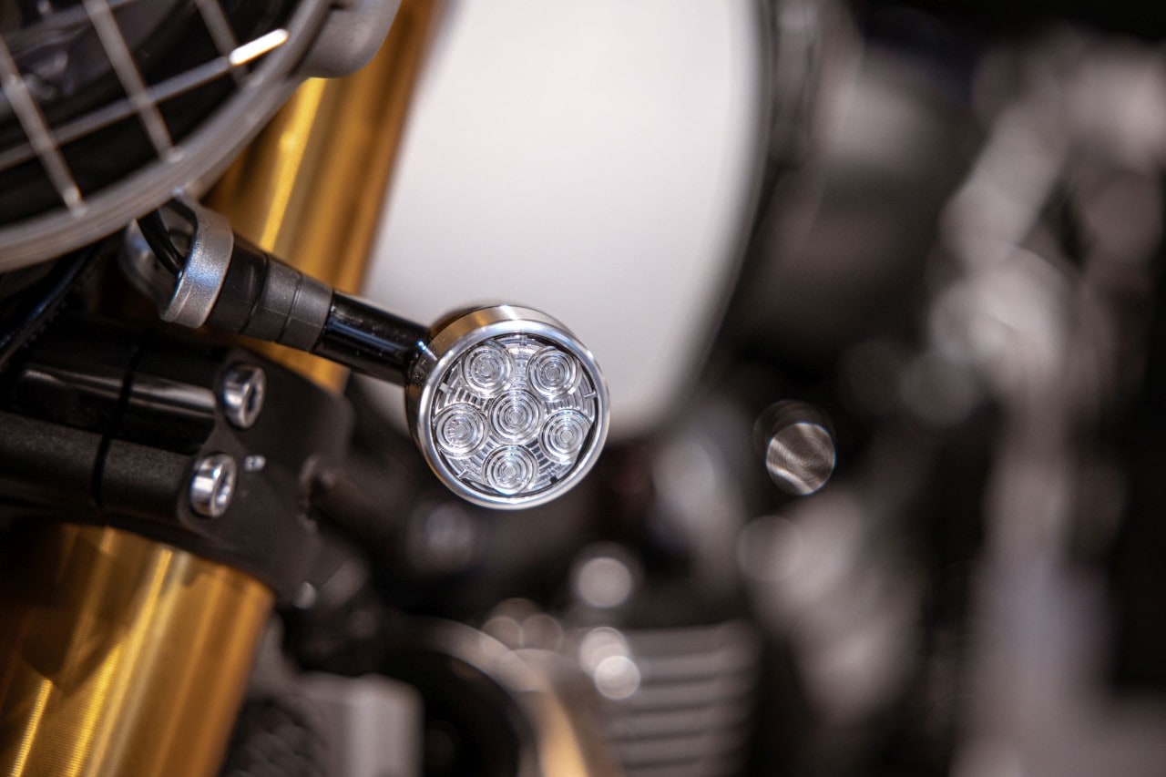 Frecce ant. e post. e ricollocamento: euro 342,00